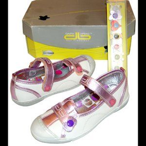 NIB Daph Daph Farah Mary Jane Shoes, Removable Decorative Snaps, sz 32 ( US)